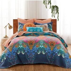 Levtex Home Mackenzie Bedspread Set Queen Bedspread and Two Standard Shams New